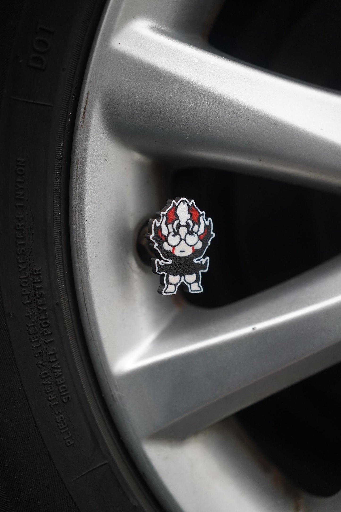 Dandadan Running Granny Turbo Okarun Ken Takakura Tire Valve Cap - Set of 4